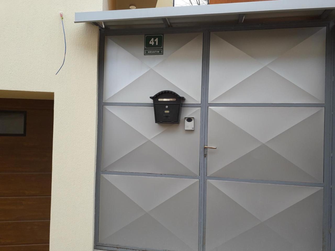 Mahala Apartments - Free Garage Sarajevo Exterior photo